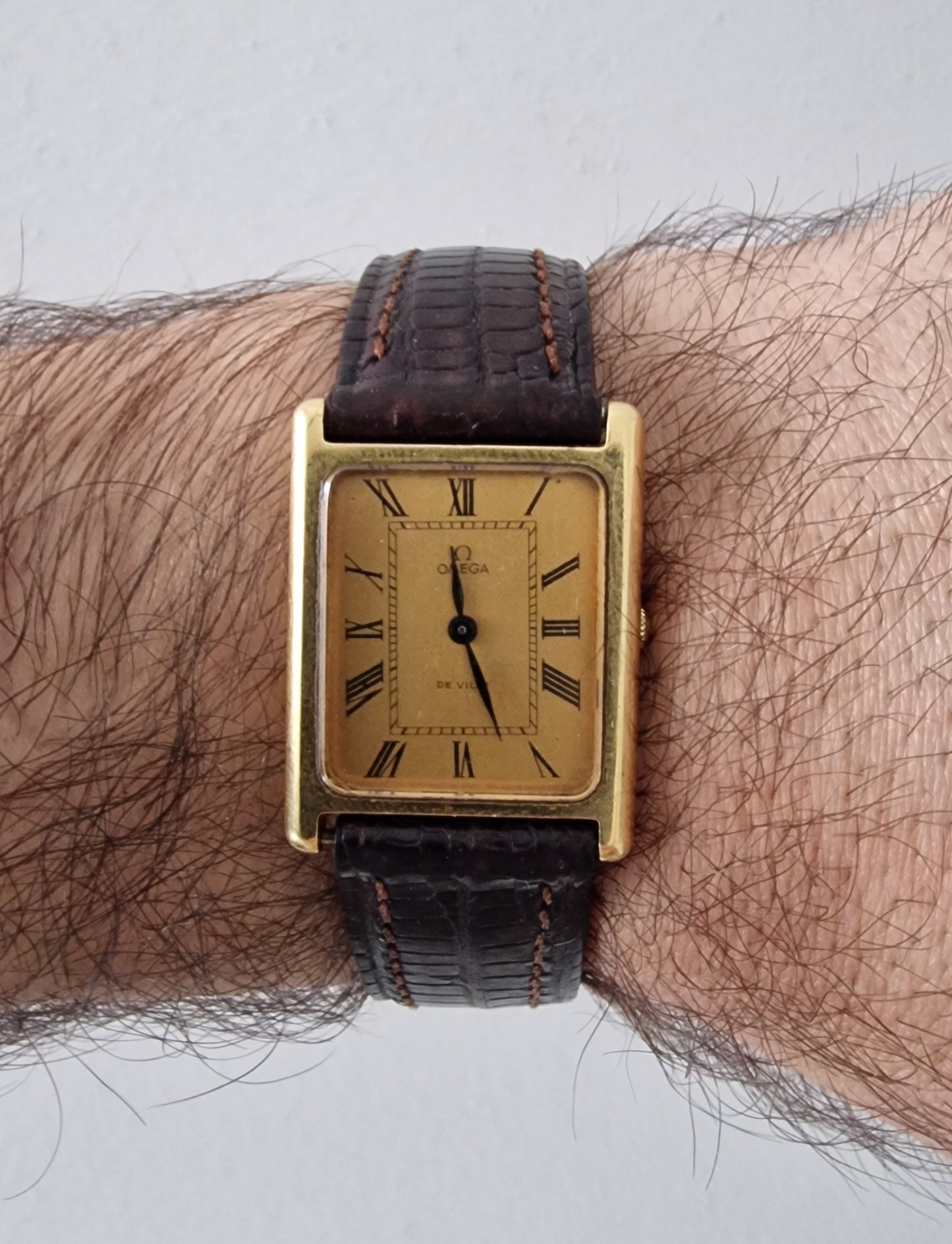 OMEGA. DE VILLE WATCH 18K YELLOW GOLD