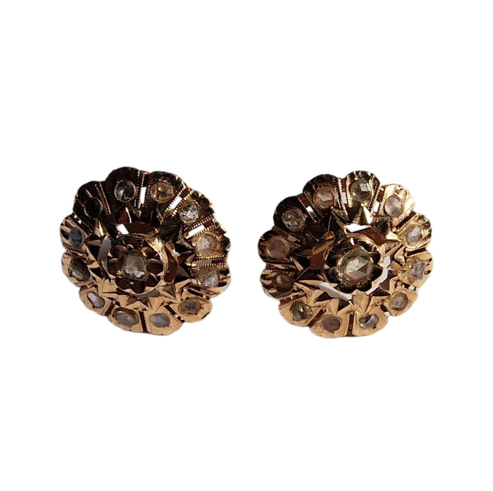 GOLD, DIAMONDS AND SAPPHIRES EARRINGS.