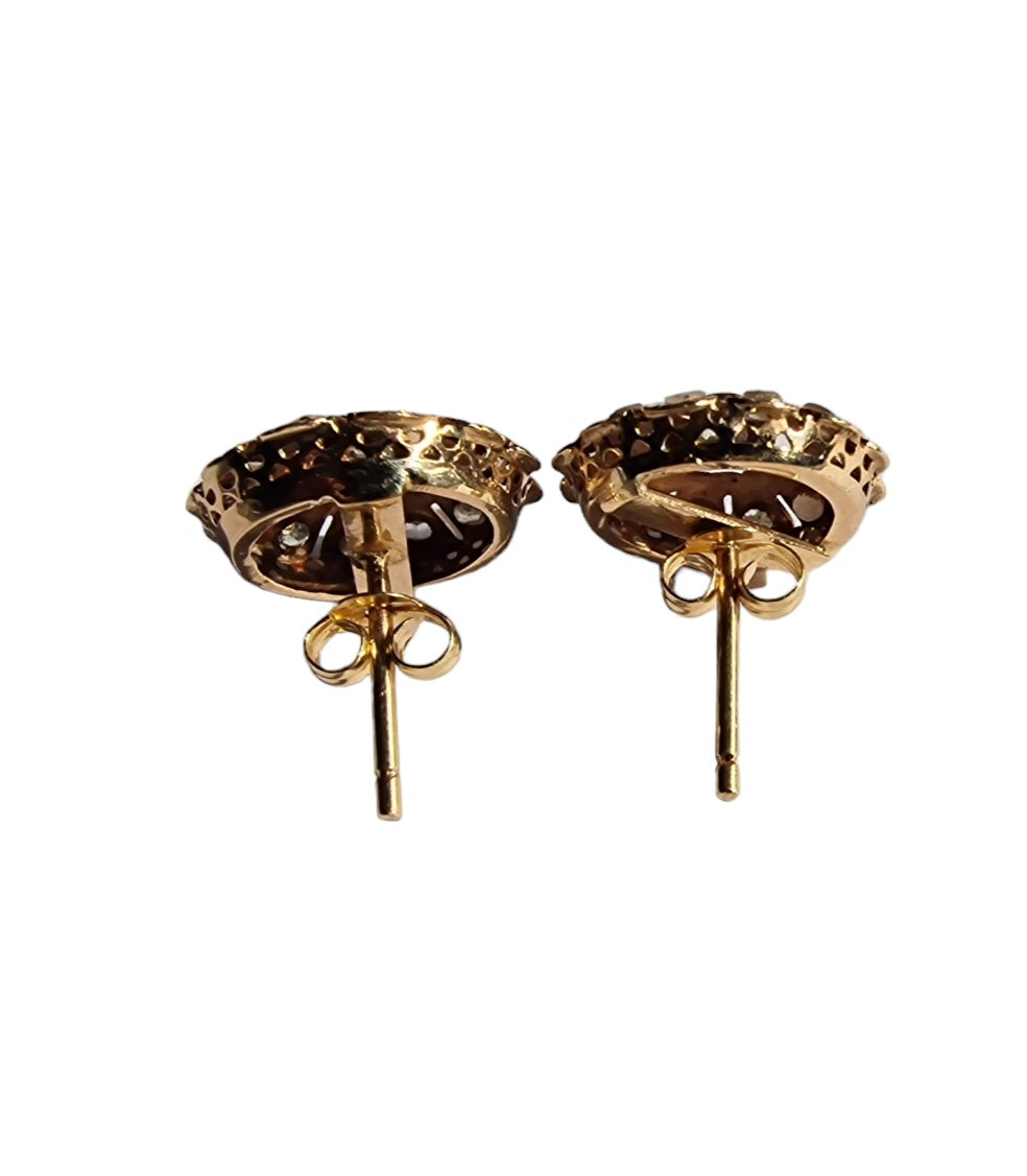 GOLD, DIAMONDS AND SAPPHIRES EARRINGS.