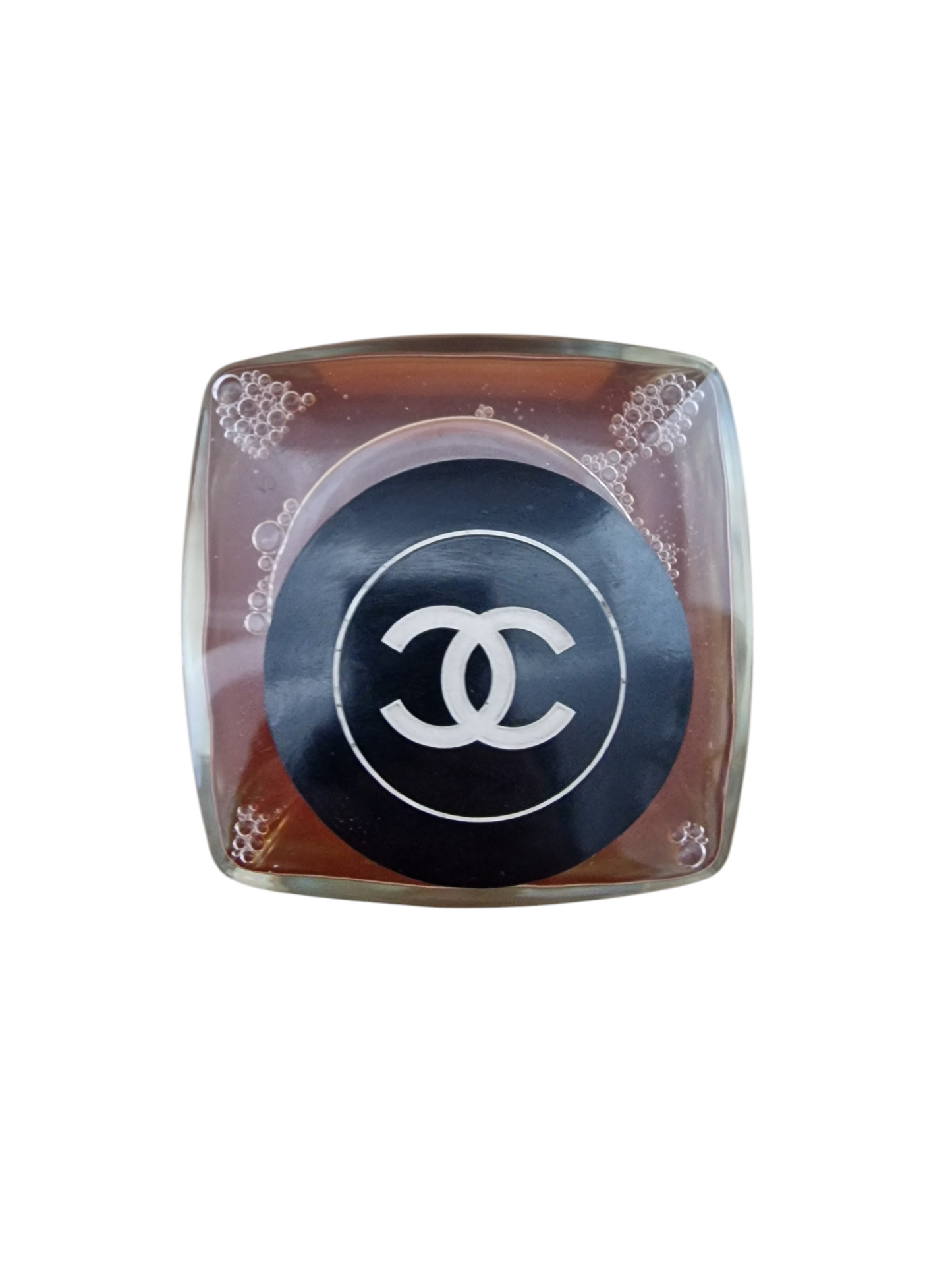 CHANEL. FICTITIOUS GIANT Nº5