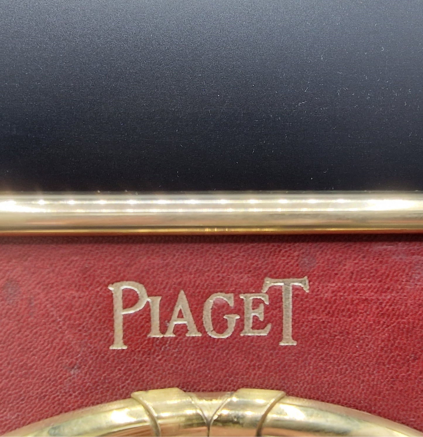 PIAGET. DEALER MIRROR.