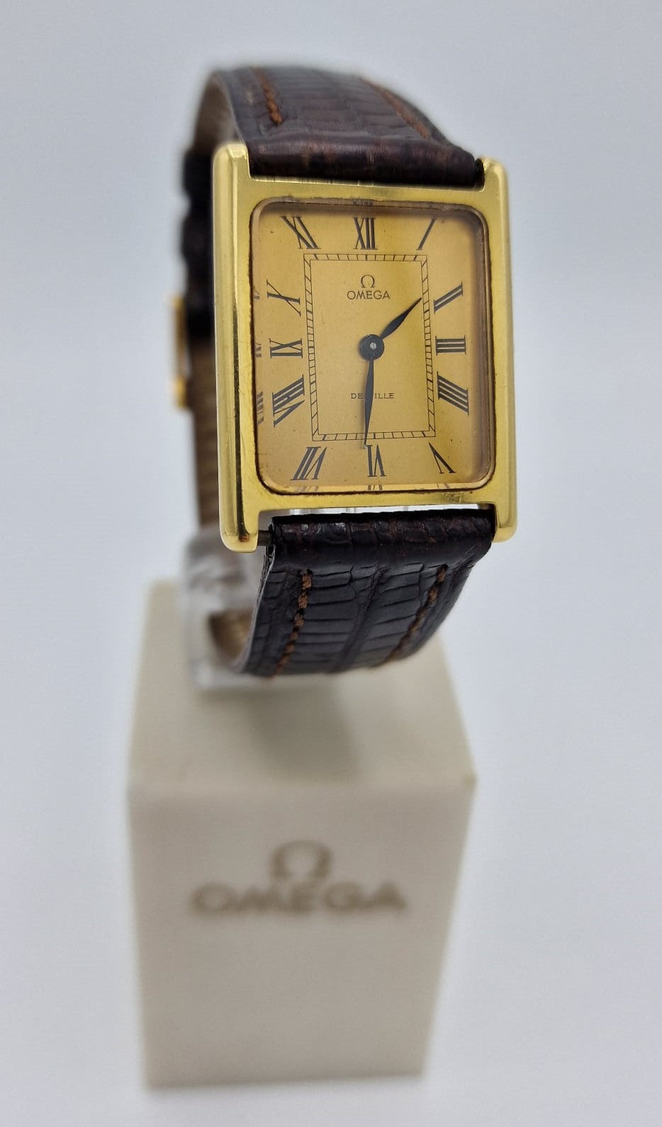 OMEGA. DE VILLE WATCH 18K YELLOW GOLD
