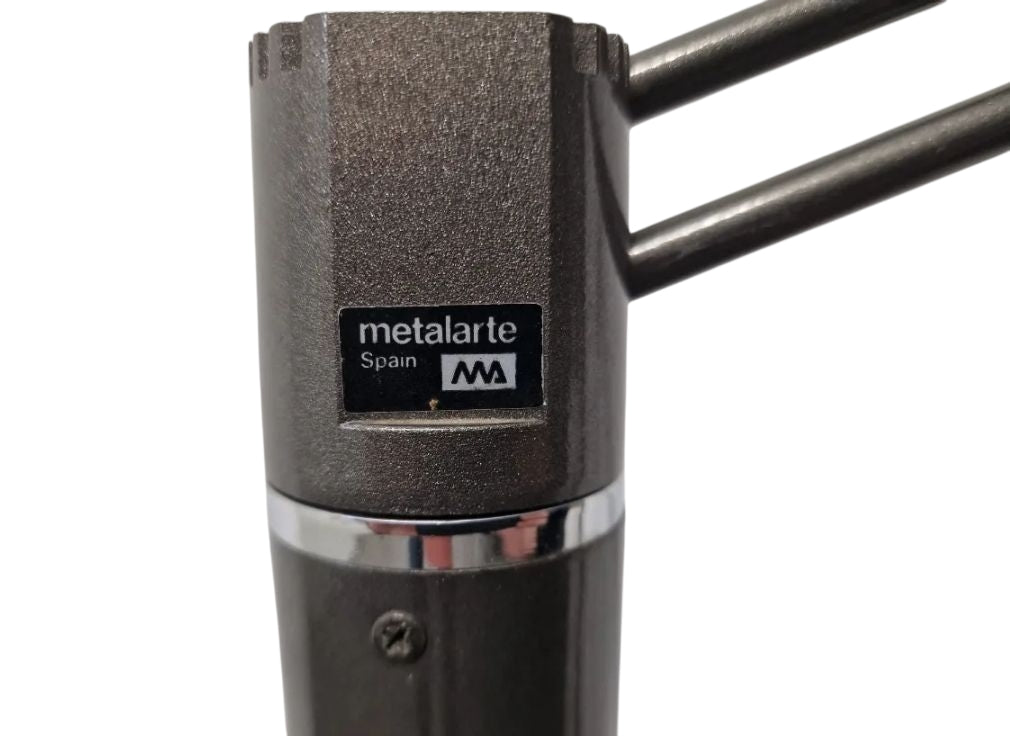 METALARTE . LÁMPARA DE PIE ÁNADE JOSEP LLUSCÁ