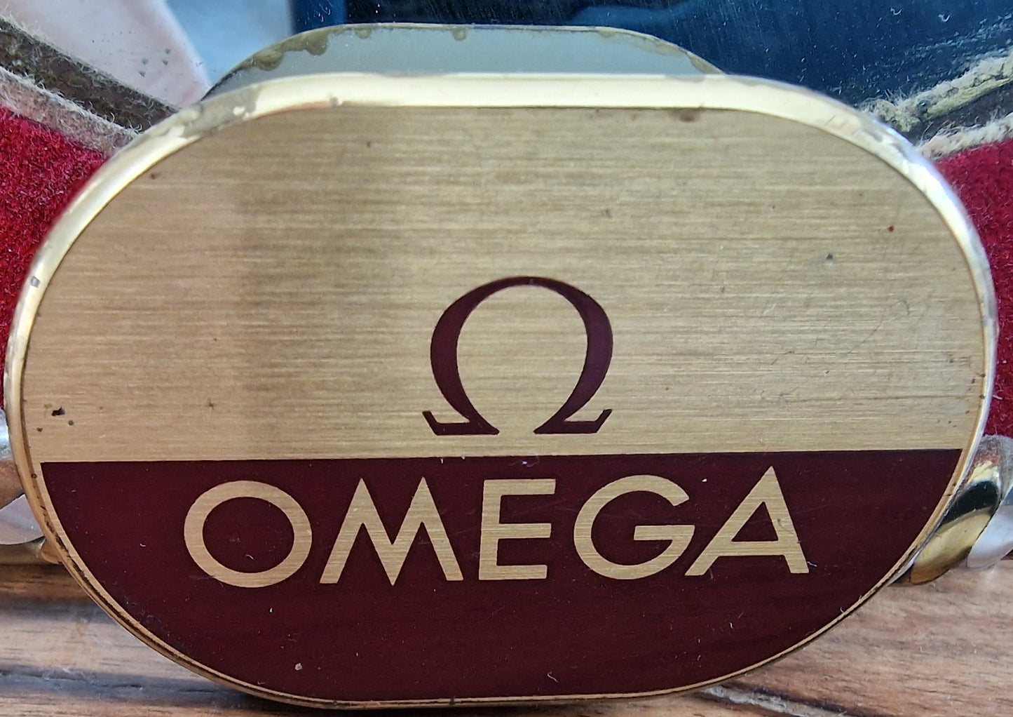 OMEGA. ESPEJO VINTAGE CONCESIONARIO