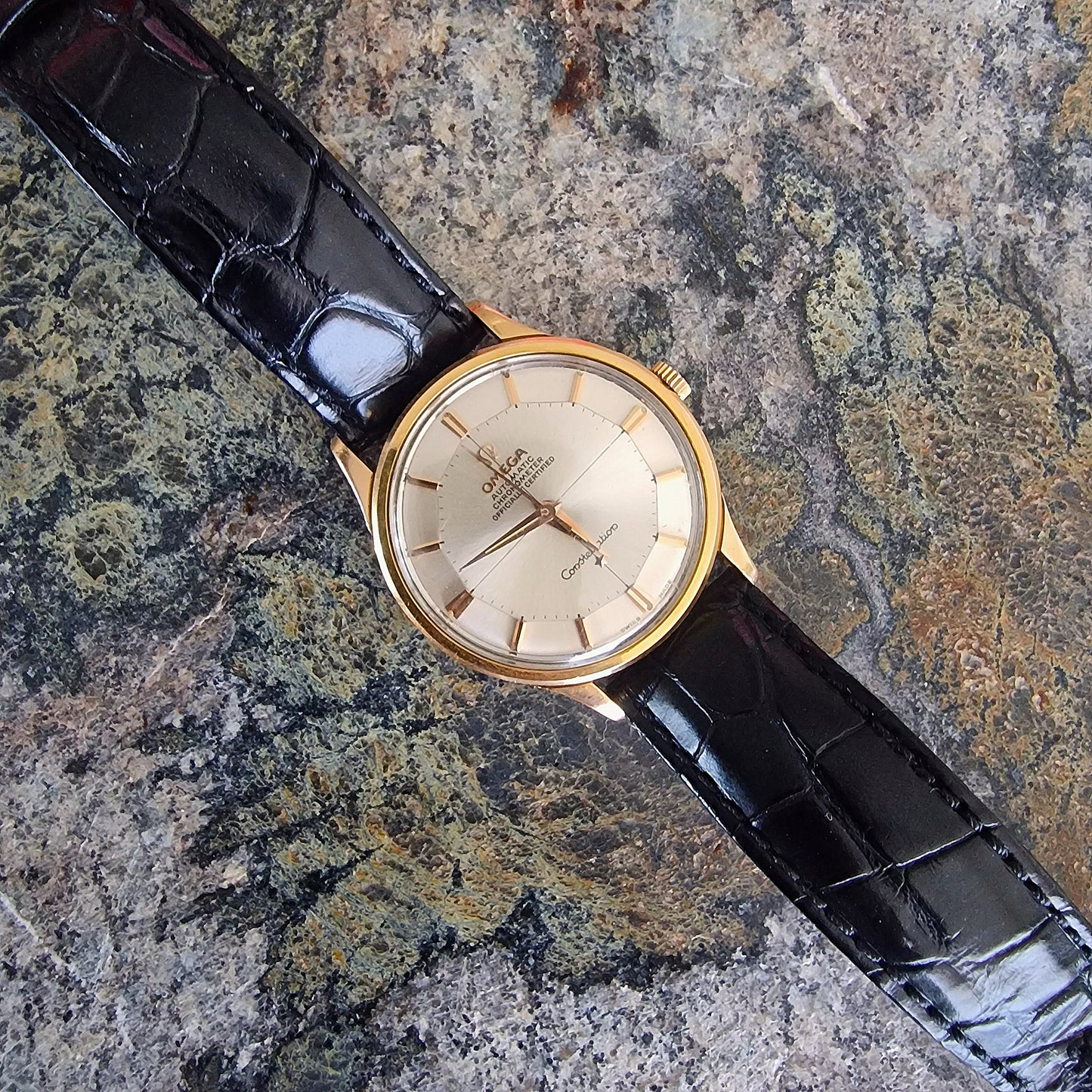 OMEGA CONSTELLATION PIE PAN 18K ORO AMARILLO.