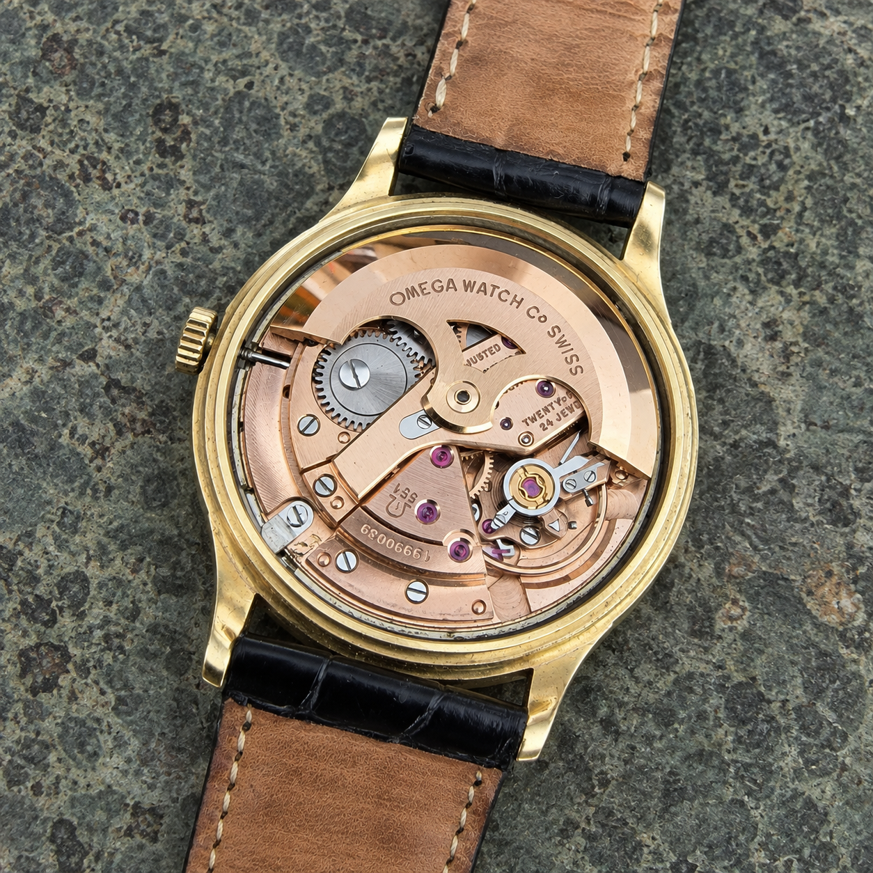OMEGA CONSTELLATION PIE PAN 18K ORO AMARILLO.