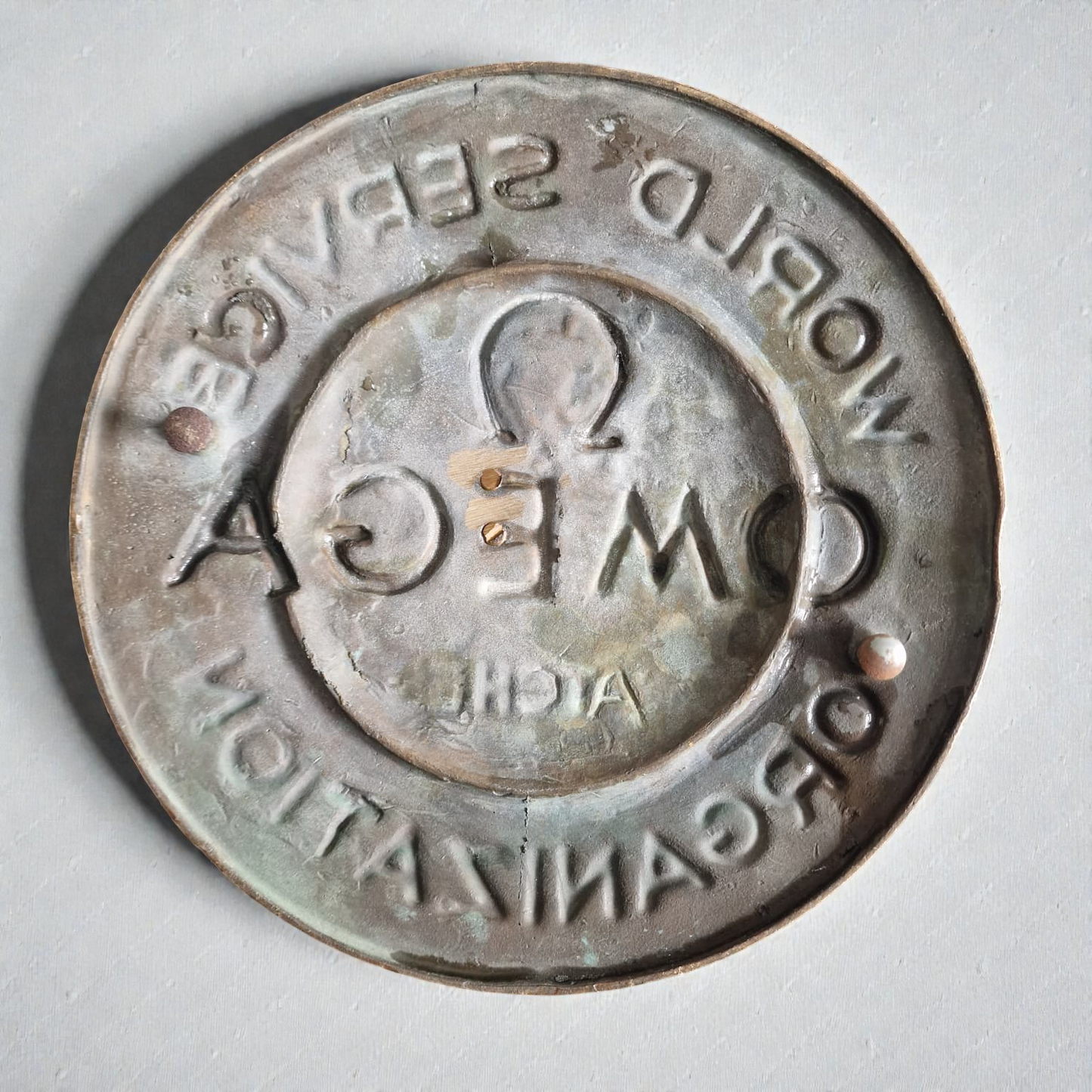 OMEGA . LETRERO BRONCE CONCESIONARIO