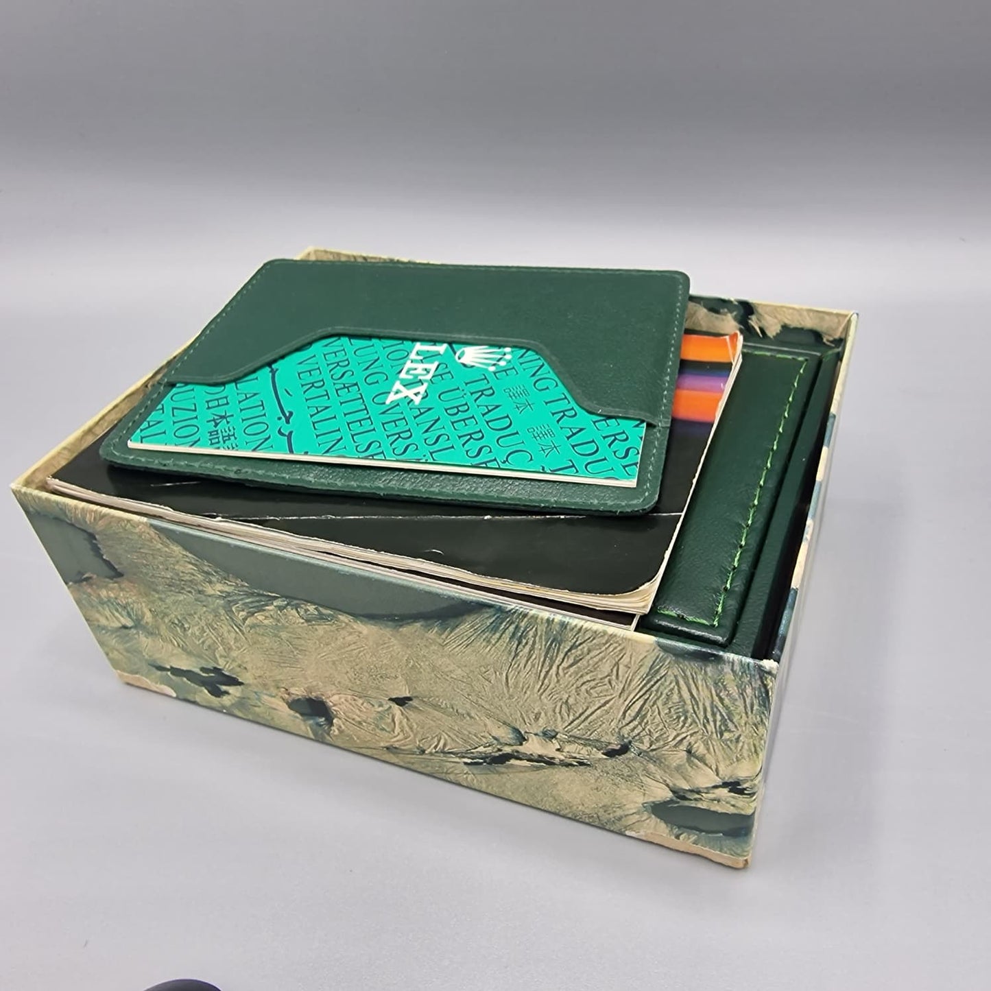 CAJA Y DOCUMENTACION ROLEX DATEJUST 16233