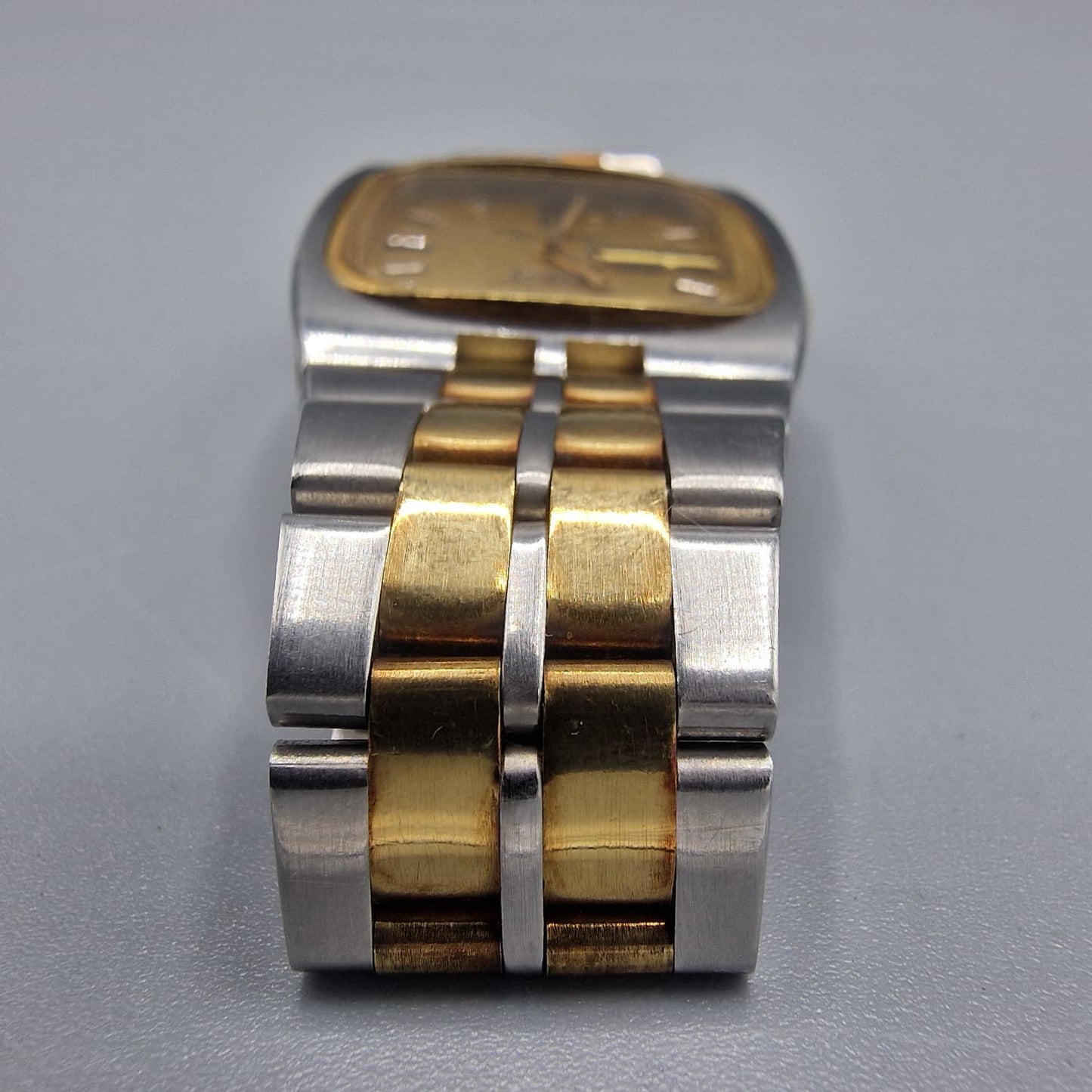 OMEGA CONSTELLATION AUTOMATIC DAY DATE