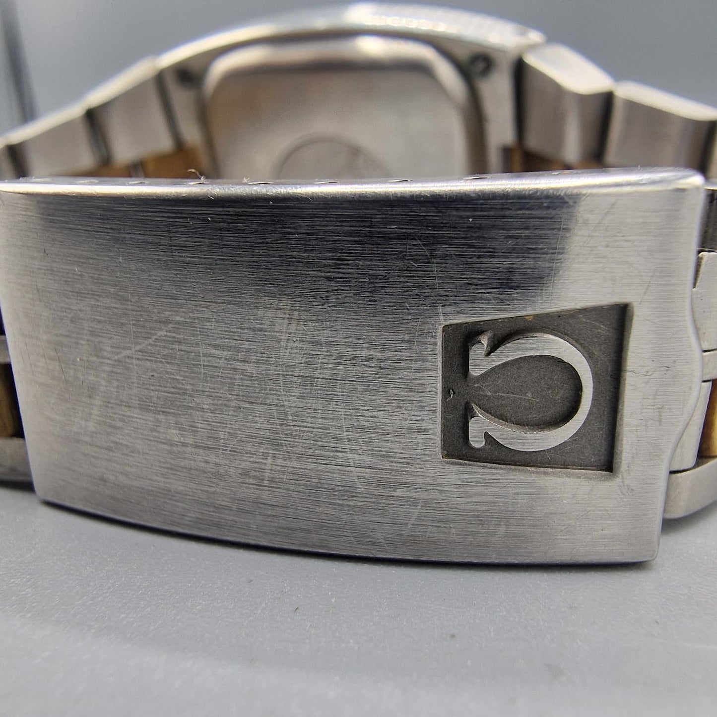 OMEGA CONSTELLATION AUTOMATIC DAY DATE